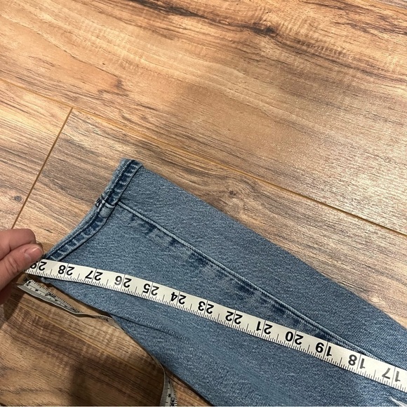 FRAME Le Garcon Jeans in Beldon Rips - Picture 9 of 14